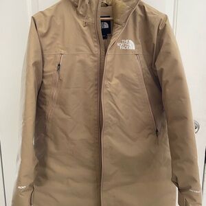 NorthFace Women’s TNF™ Range Down Parka